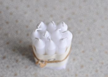 10 små vita dekorationsljus | Ib Laursen | Willekulla Lantlig Inredning | närbild