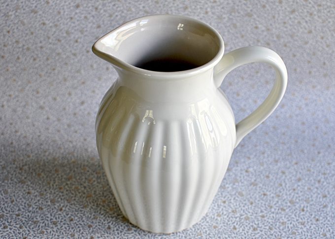 Stoneware Jug with Handle 1.7 L | Ib Laursen | Willekulla Country Style | Front