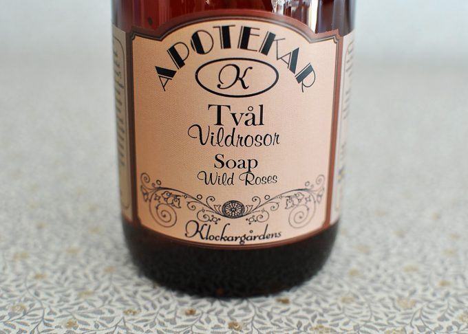 Organic liquid soap wild roses | Klockargårdens | Willekulla Country Style | Closeup