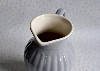 Rustic Stoneware Jug 1.7 L | Ib Laursen | Willekulla Country Style | Closeup