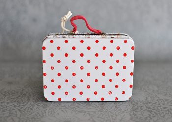 Suitcase with Dots | Maileg | Willekulla Country Style | Back