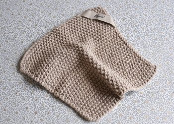 Knitted Pot Holder in Sand Color | Ib Laursen | Willekulla Country Style | Front